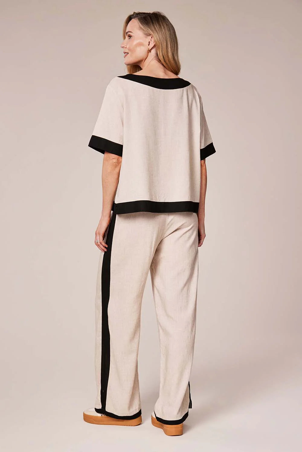Decollage Beige Short Sleeve Top