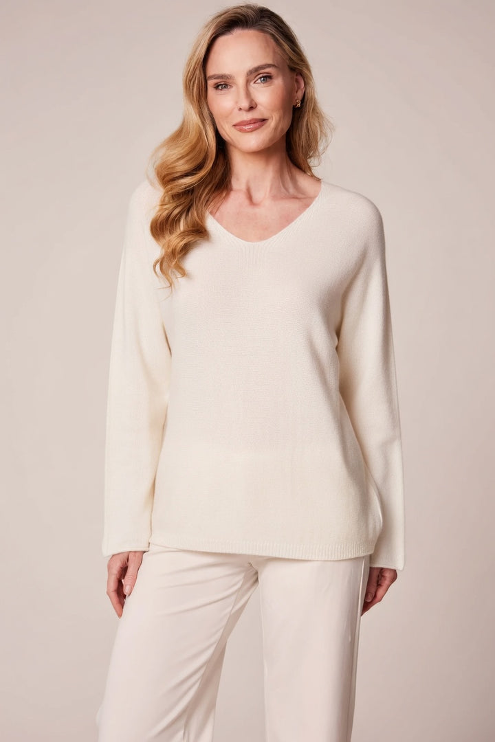 Decollage Cream V-Neck Boyfriend Knit
