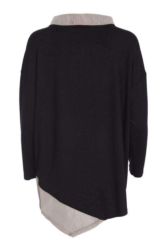Ora Top with Cut Away Contrast Collar and Side Panel