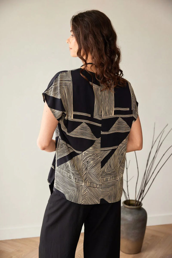 Peruzzi Black & Gold Geometric Print Top