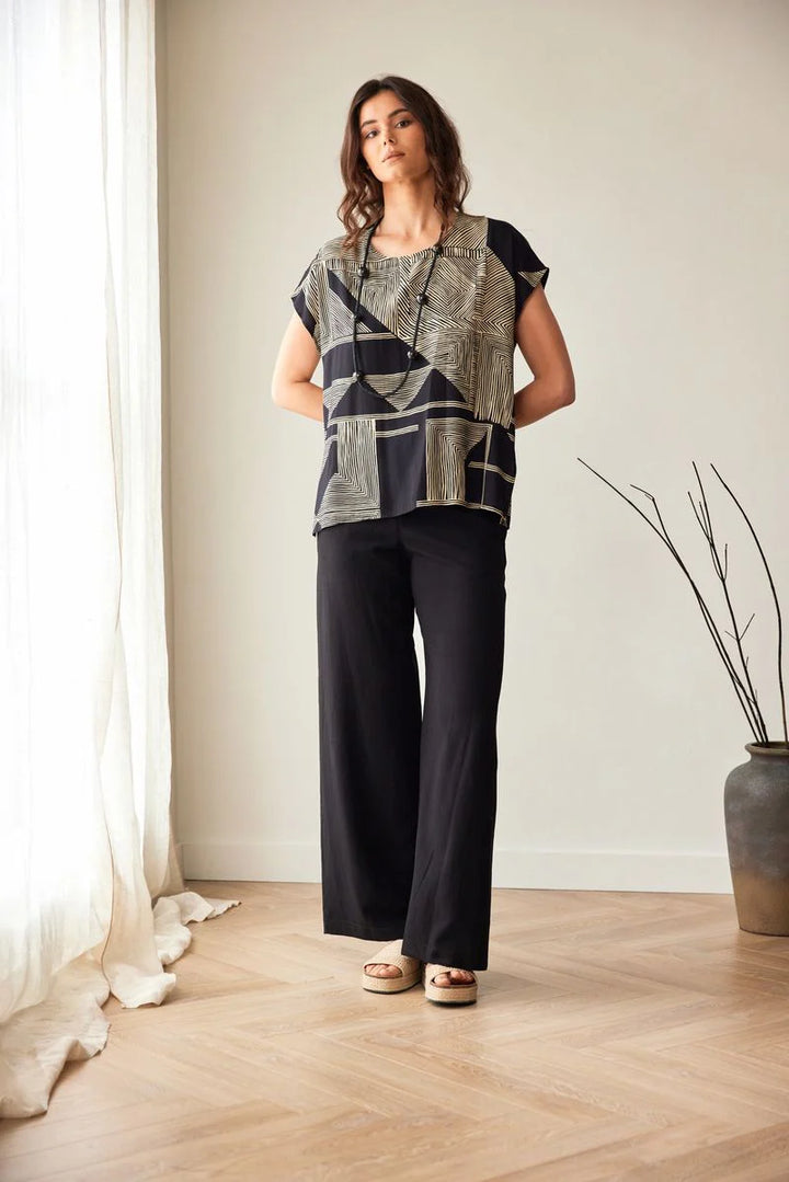 Peruzzi Black & Gold Geometric Print Top