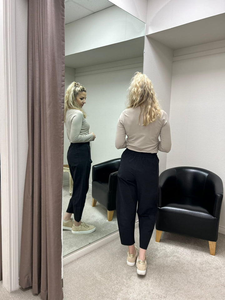 Lightweight Black Cropped Travel Trousers