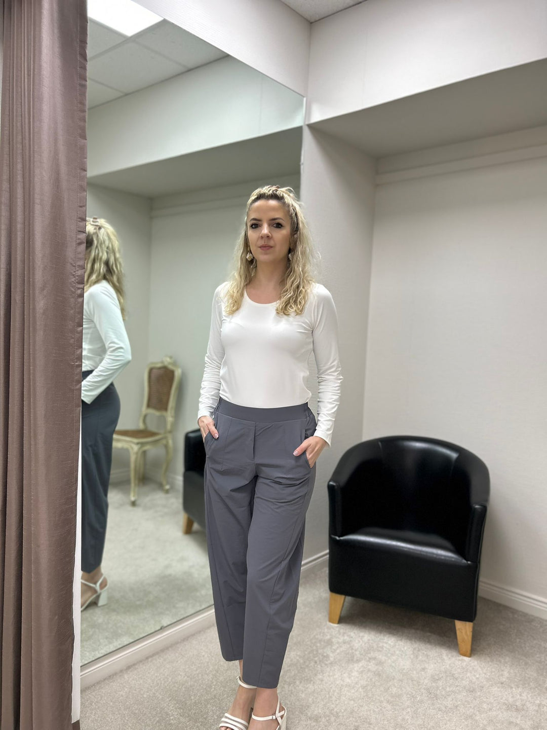 Lightweight Grey Cropped Travel Trousers